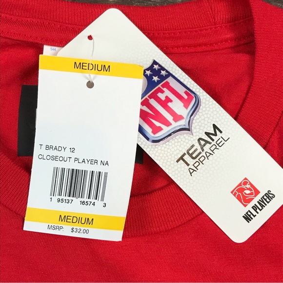 NFL Team Apparel Tampa Bay Buccaneers Tom Brady #12 Red T-Shirt Size Medium NWT - Picture 6 of 7